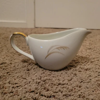 Mikasa Laguna 6144 Wheat Print Gravy Boat