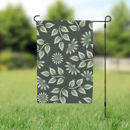 Green Leaf Pattern Garden Flag